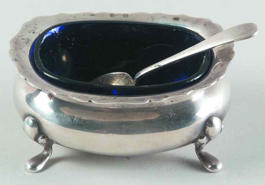 Silverplate Hollowware Individual Open Salt W/Cobalt Liner & Spoon by Ellis-Barker-1
