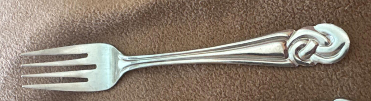 ESN2 (STAINLESS) Individual Salad Fork by Essentials-1