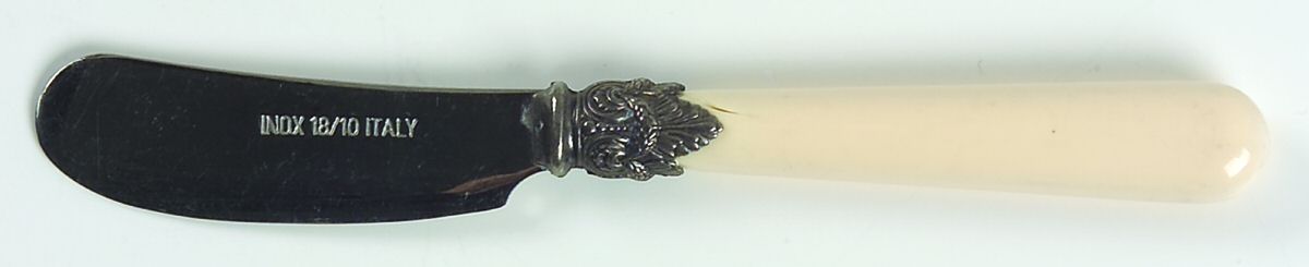 Napoleon-Ivory (Stainless) Butter Spreader Hollow Hdl-Paddle/Stainless Blade by EME Flatware-1