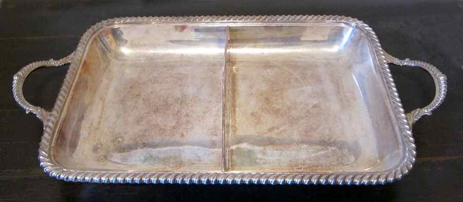 ELB7 (Silverplate, Hollowware) 15" Oblong 2 Part Server by Ellis-Barker-1