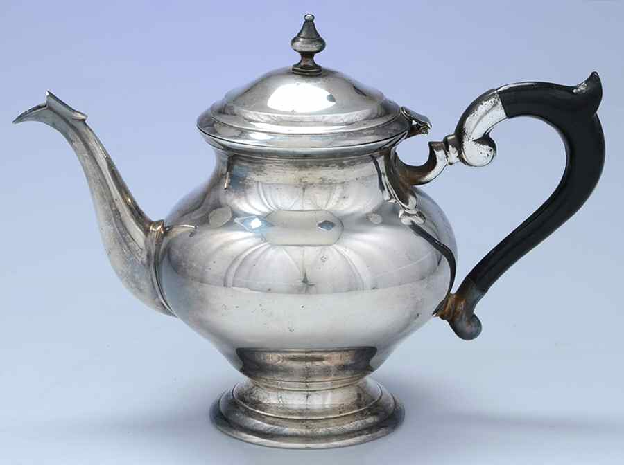 1779 (Silverplate, Hollowware) Teapot by Eales 1779 (Leonard Silver)-1