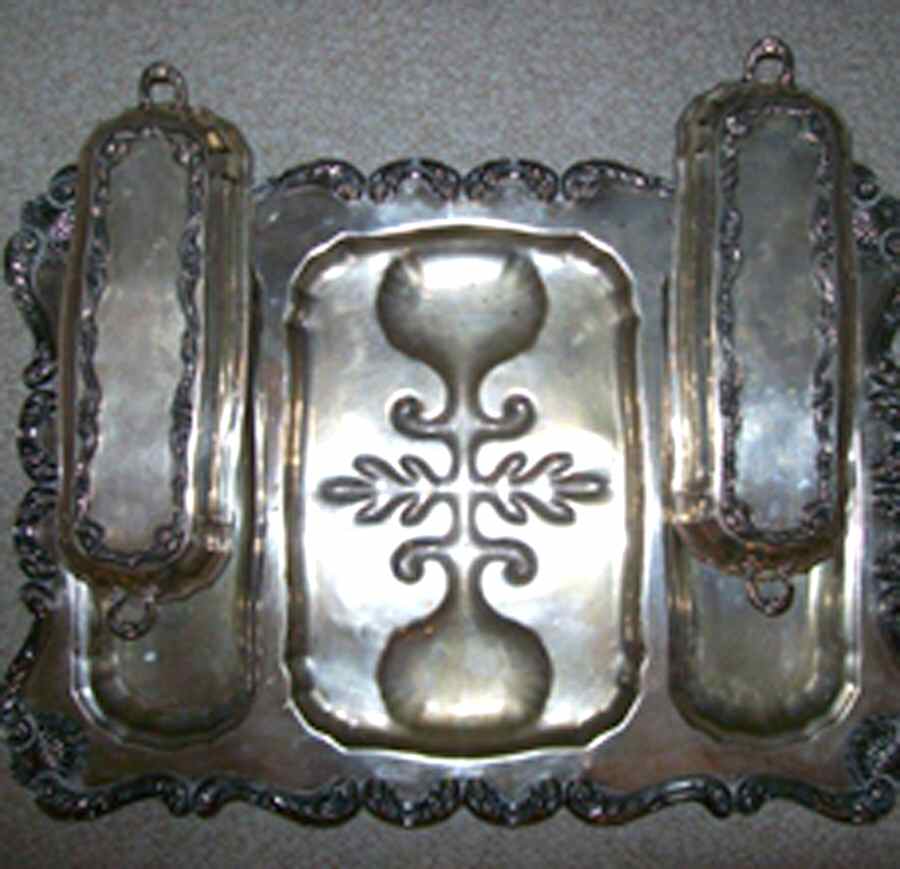 Silverplate Hollowware 3-Part Covered Platter with Well by English Silver Mfg Co.-1