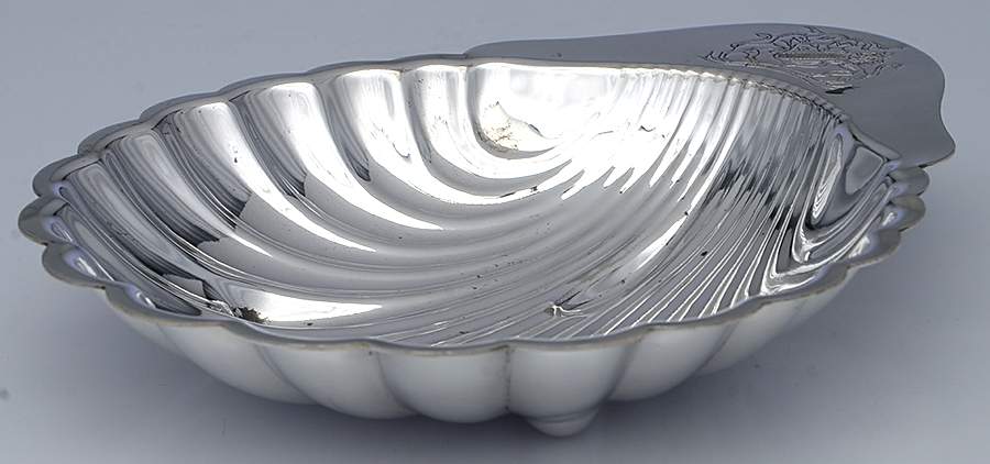 33 (Silverplate, Hollowware) Silverplate Shell Bon Bon Bowl by English Silver Mfg Co.-1