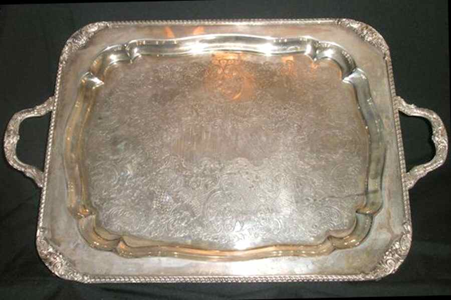 ETH1 (Silverplate, Hollowware) Large Silverplate Waiter Tray by Eton Sheffield-1