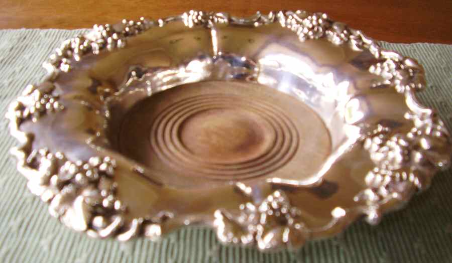 5336 (Silverplate, Hollowware) Wine Coaster with Wood Base by EG  Webster-1