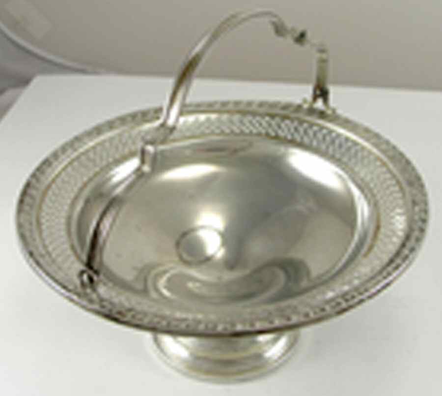 2208 (Sterling, Hollowware) 7" Pierced Handled Basket by Elgin-1