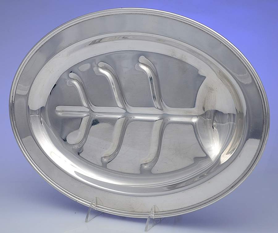 Silverplate Hollowware 16" 4 Toed Meat Platter with Well by Empress-1