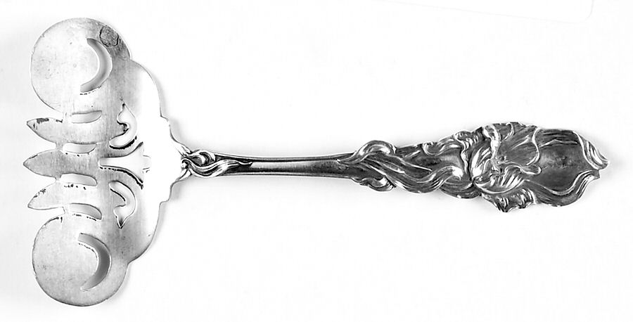 Tulip (Sterling, 1910) Small Solid Tined Sardine Serving Fork by Fessenden-1