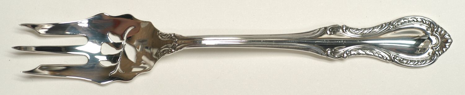 Southern Colonial (Sterling, 1945) Pickle Fork Pierced with Short Handle HC by Fine Arts-1