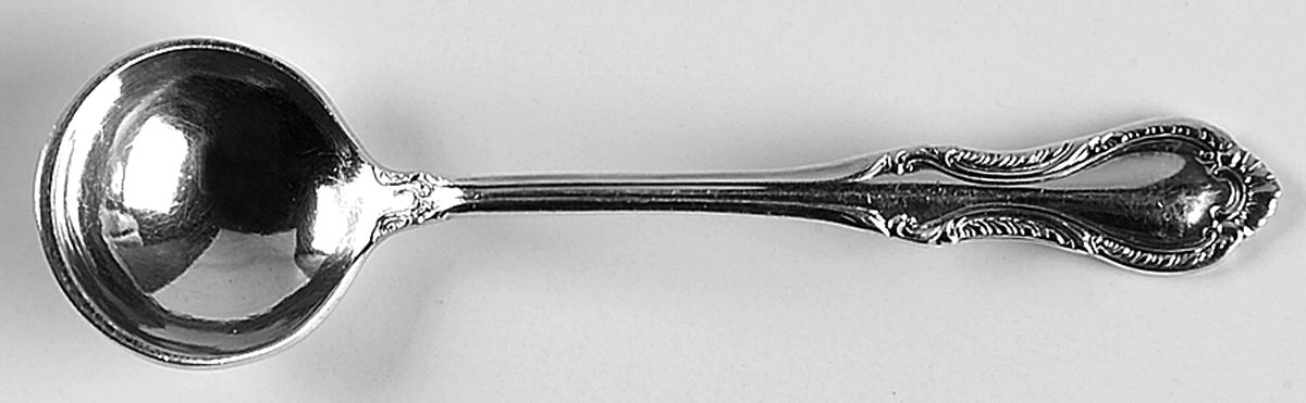 Southern Colonial (Sterling, 1945) Individual Salt Spoon by Fine Arts-1