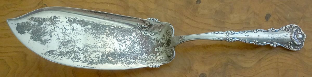 Neapolitan-Kings Court (Sterling, 1895, No Monos) Small Solid Fish Serving Knife by Frank Whiting-1