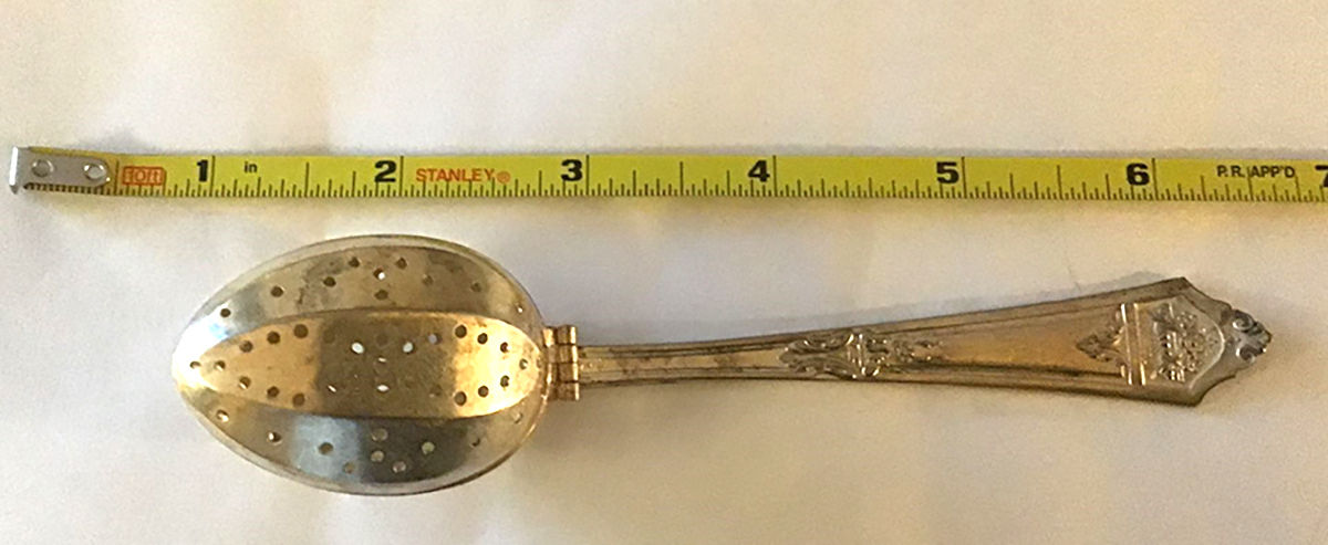 FPL1 (SILVERPLATE) Tea Strainer with Handle-Hinged Bowl by French Plate-1