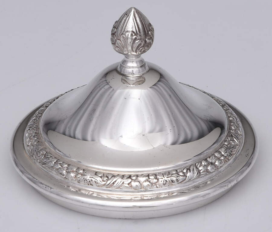 Lily-Floral (Sterling, Hollowware, Floral Border) Lid for Sugar Bowl by Frank Whiting-1