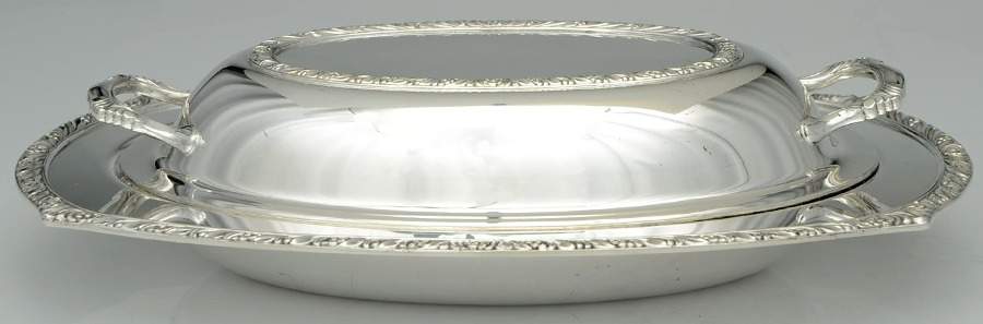 Processional (Silverplate, Hollowware) 13" Oval Double Vegetable by Fine Arts-1
