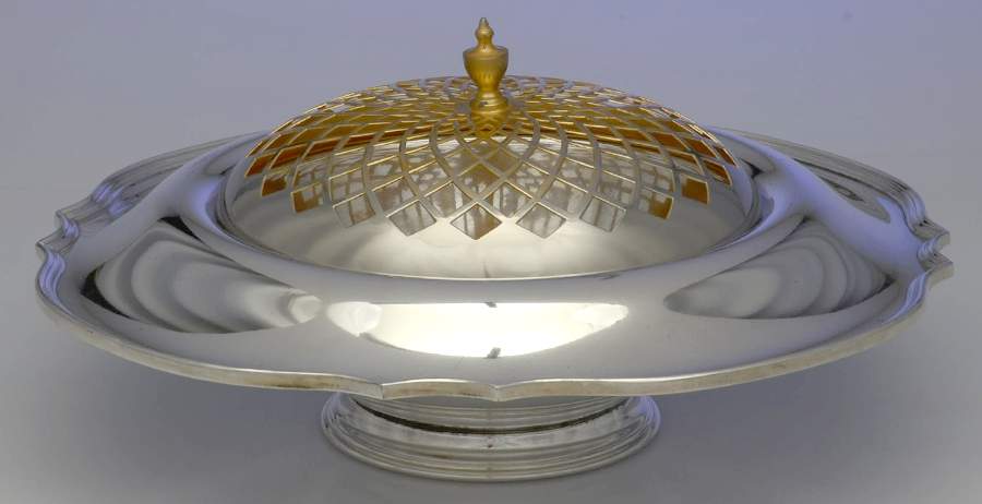 Washington (Silverplate, Hollowware) 11" Round Centerpiece Frog by Forbes-1