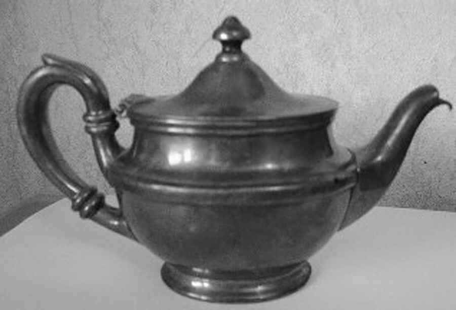 U710 (Silverplate, Hollowware) Teapot by Forbes-1