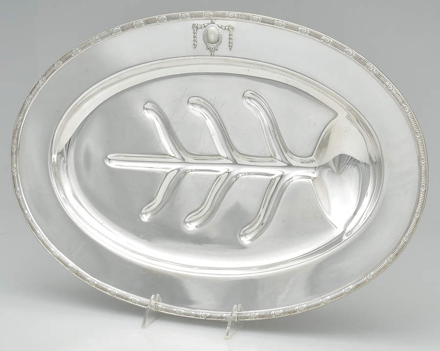 28 (Silverplate, Hollowware) 18" 4 Toed Meat Platter with Well by Forbes-1