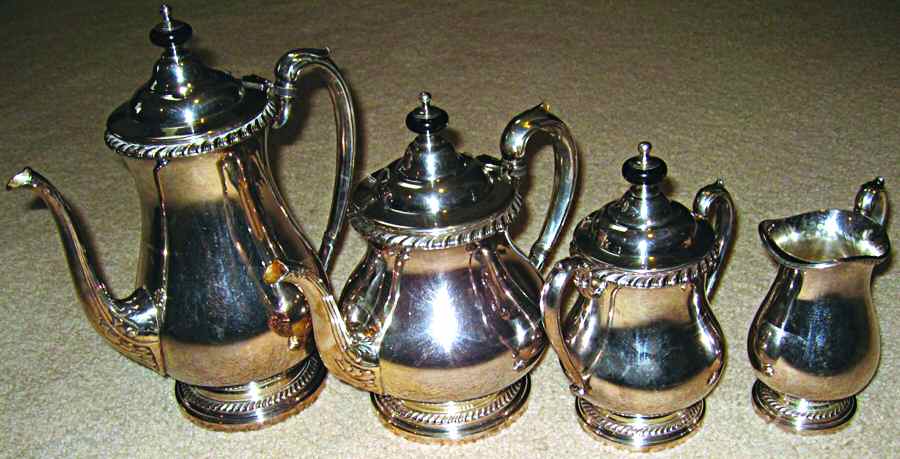 3292 (Silverplate, Hollowware) (4 Piece) Silverplate Tea Set by Friedman-1