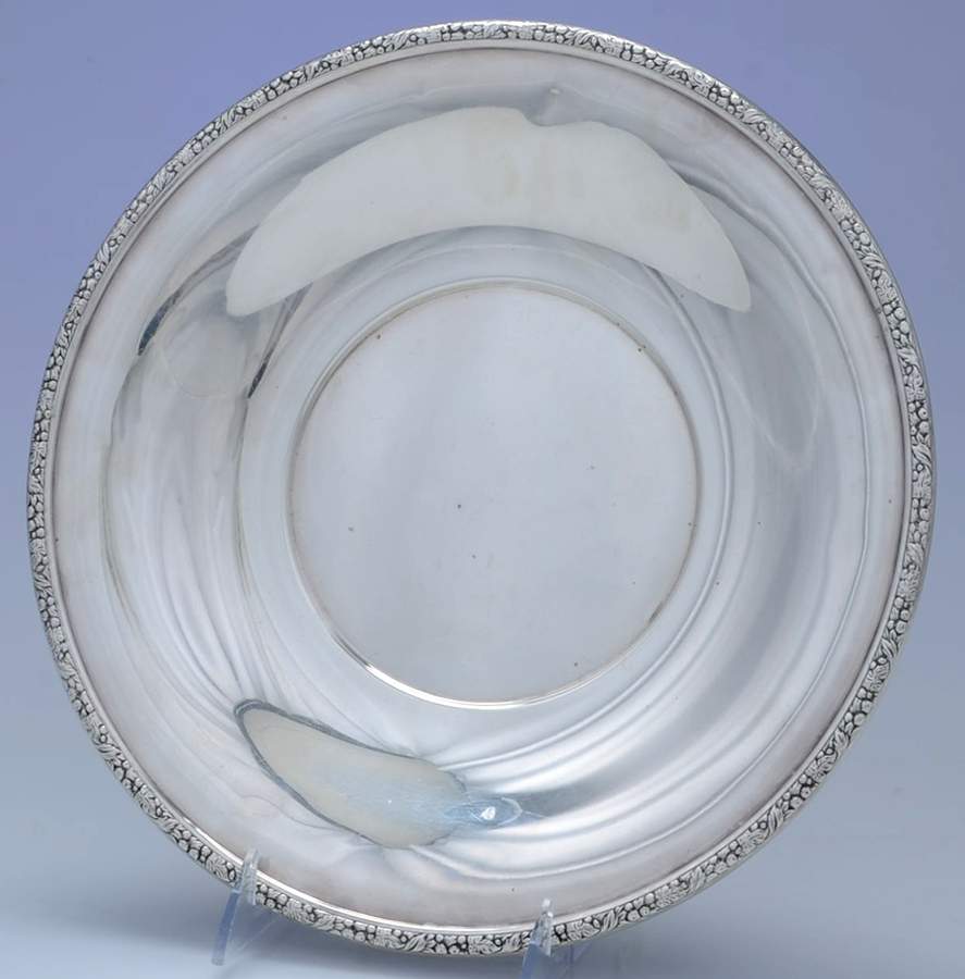 Champlain (Sterling, Hollowware) Sterling Sandwich Plate by Frank Whiting-1