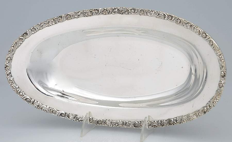 2166 (Silverplate, Hollowware) 13" Bread Tray by Friedman-1