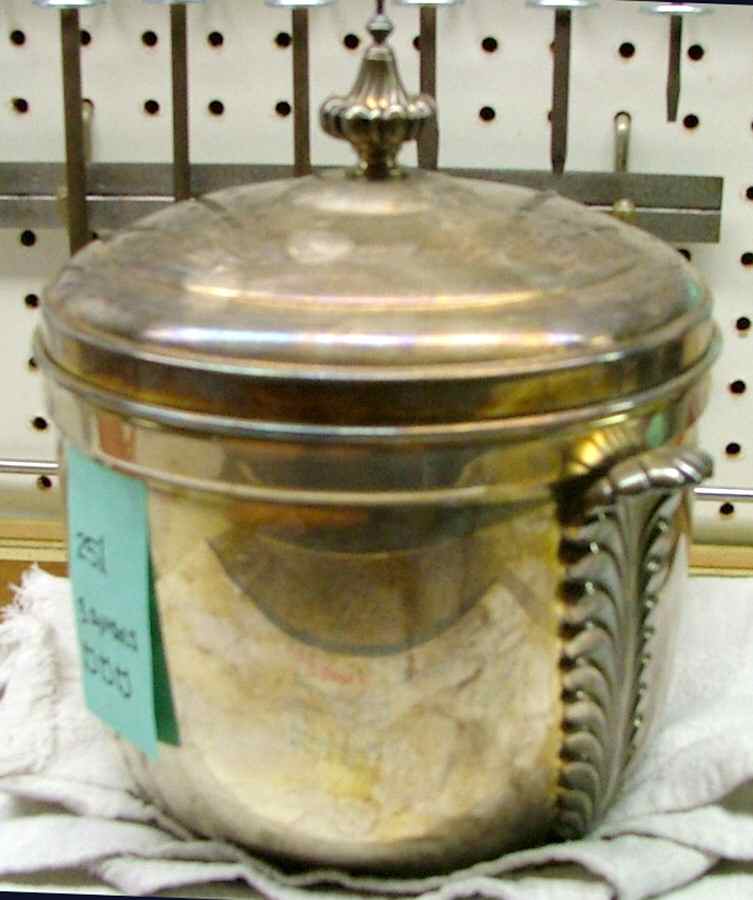 251 (Silverplate, Hollowware) Ice Bucket & Lid by Friedman-1