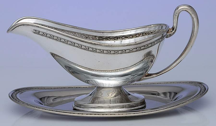 5525 (Silverplate, Hollowware) Plated Gravy Boat & Underplate by Friedman-1