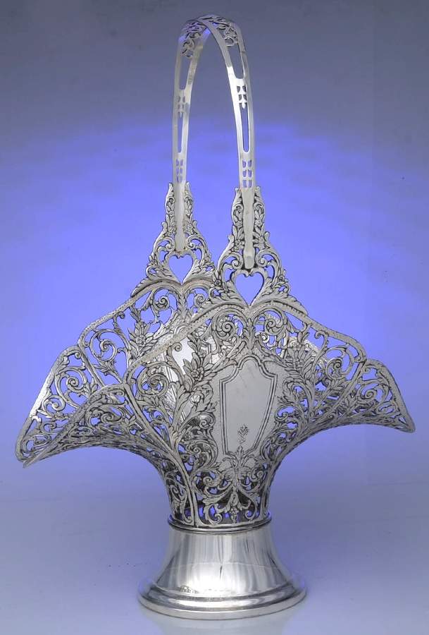 4313 (Silverplate, Hollowware) Bride's Basket W/No Glass Insert by Forbes-1