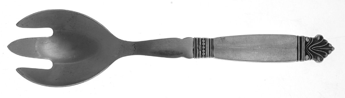 Acanthus (Sterling, 1917) Medium Stalnless Prong Salad Serving Fork by Georg Jensen (Denmark)-1