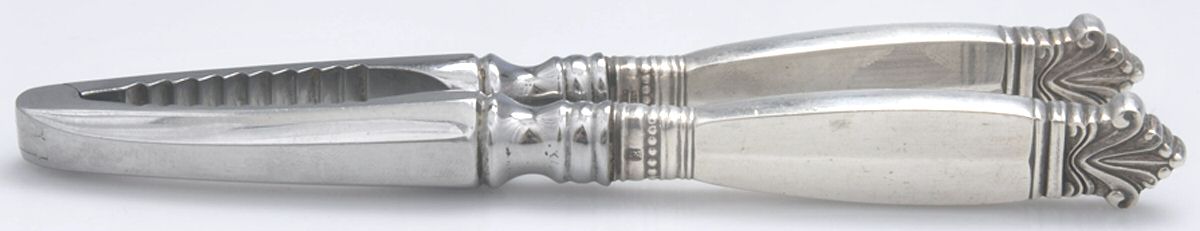 Acanthus (Sterling, 1917) Stainless Grip Nut Cracker by Georg Jensen (Denmark)-1