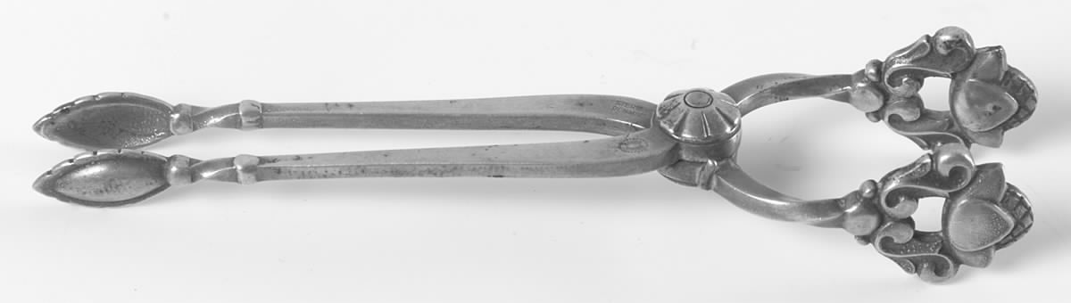 Acorn (Sterling, 1915) Scissor Shape Sugar Tongs by Georg Jensen (Denmark)-1
