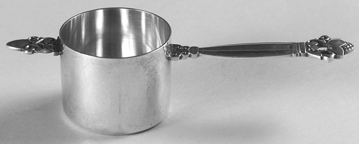 Acorn (Sterling, 1915) Solid Coffee Measure Scoop by Georg Jensen (Denmark)-1