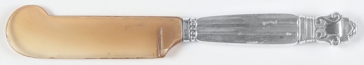 Acorn (Sterling, 1915) Cheese Spreader with Horn Blade by Georg Jensen (Denmark)-1