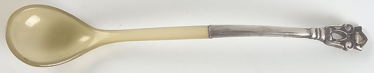 Acorn (Sterling, 1915) Mustard Spoon with Horn Bowl by Georg Jensen (Denmark)-1
