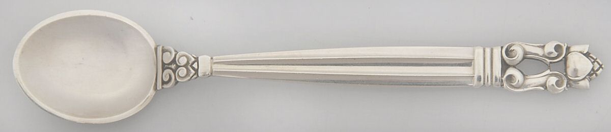 Acorn (Sterling, 1915) Master Salt Spoon by Georg Jensen (Denmark)-1