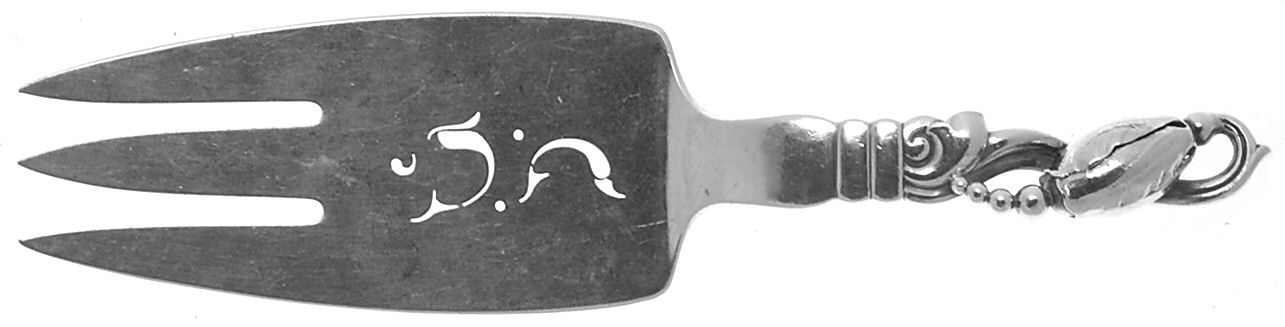 Blossom (Sterling, 1919) Small Solid Fish Serving Fork by Georg Jensen (Denmark)-1