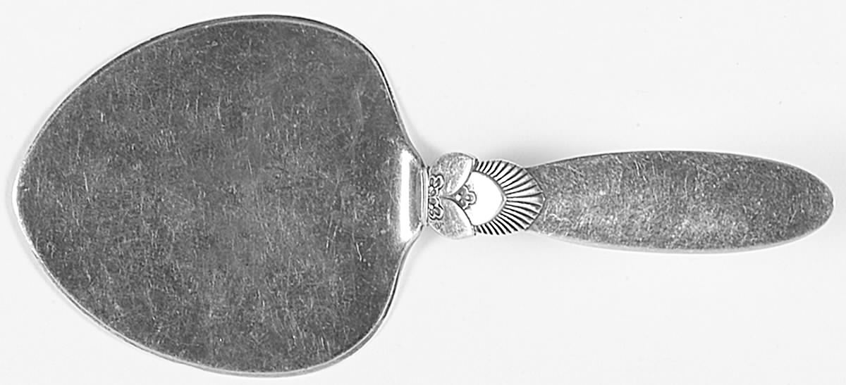 Cactus (Sterling, 1930) Pastry Server Solid Very Small by Georg Jensen (Denmark)-1