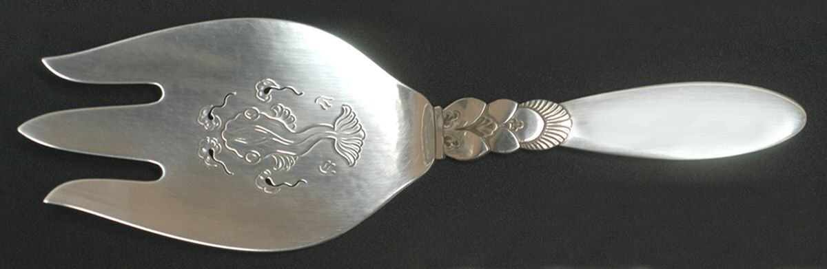 Cactus (Sterling, 1930) Large Pierced Fish Serving Fork by Georg Jensen (Denmark)-1