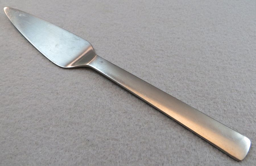 New York (Stainless) Solid Cheese Server by Georg Jensen (Denmark)-1