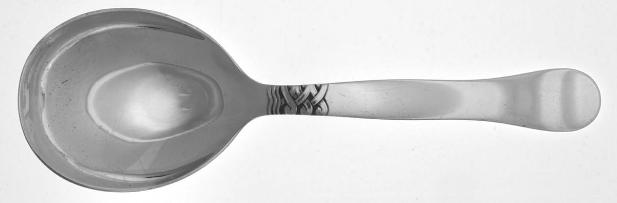 Nordic-Ladby (Sterling, 1927) Small Solid Serving Spoon by Georg Jensen (Denmark)-1