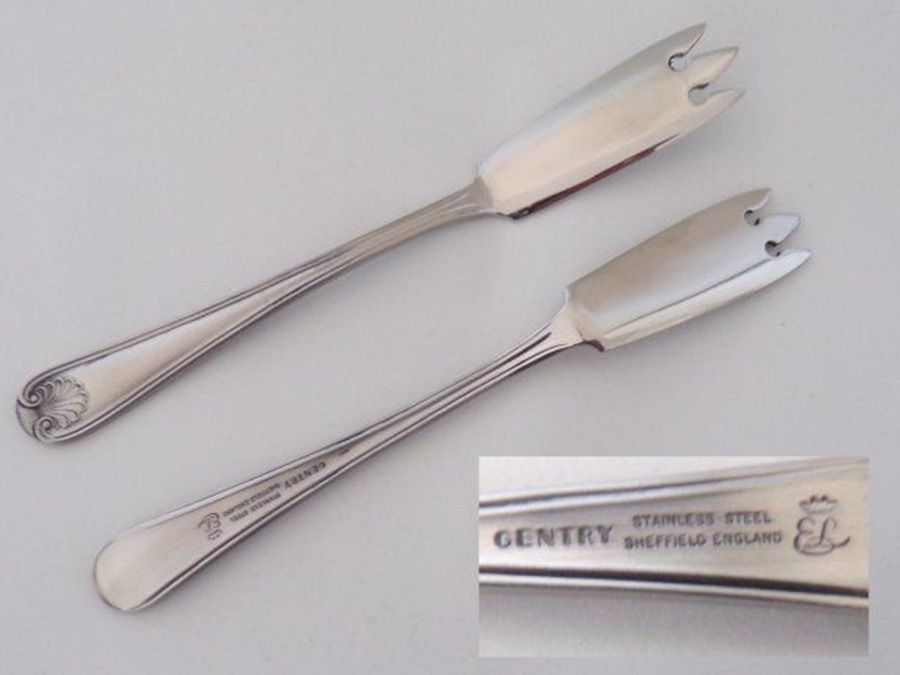 English Shell (Stainless) Cheese Fork by Gentry Silver-1
