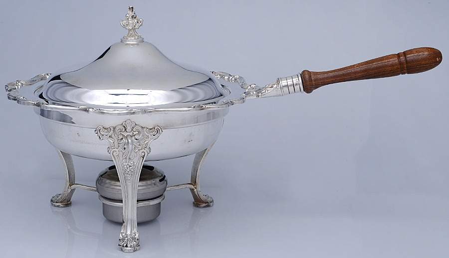 Baronial (Silverplate, Hollowware, Heritage) Chafing Dish & Lid by Gorham Silver-1
