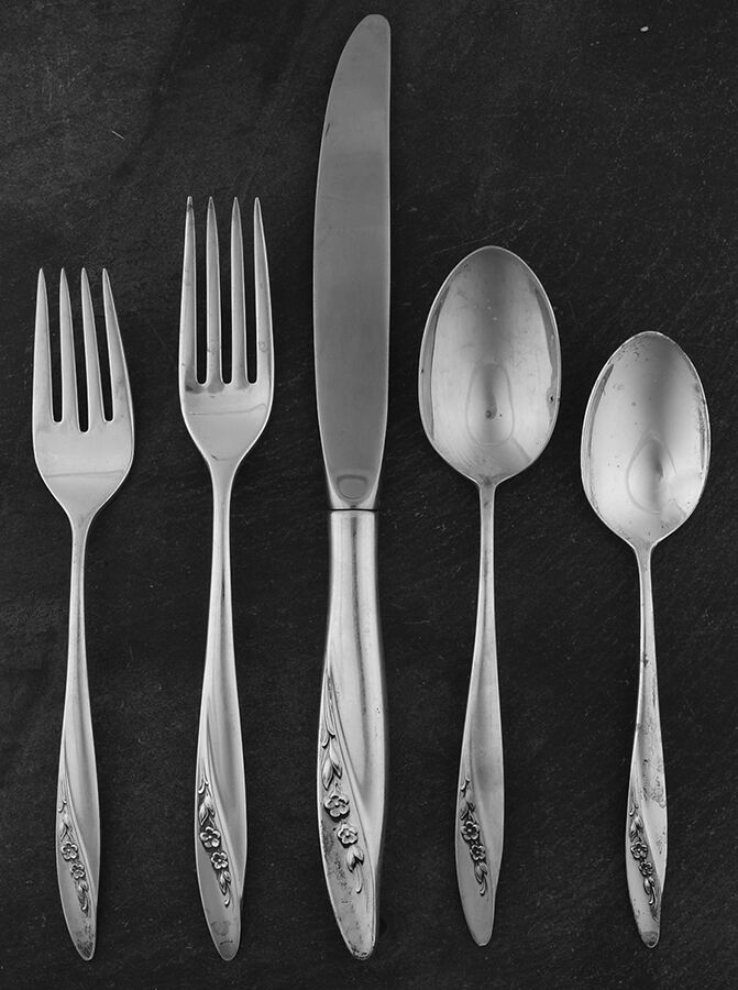 Blithe Spirit (Sterling, 1959) 5 Piece Place Size Setting by Gorham Silver-1