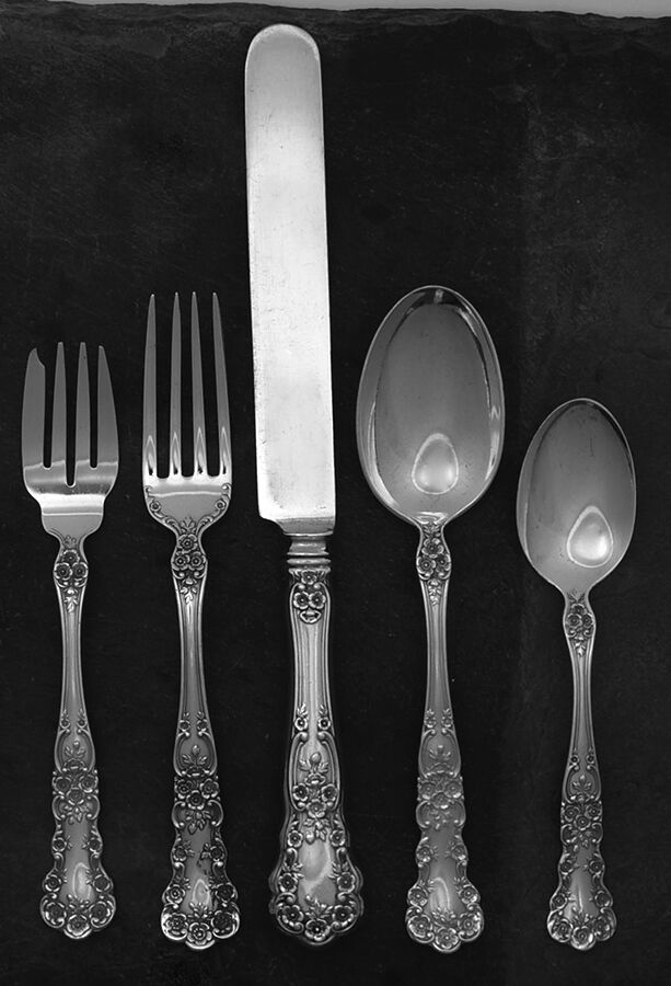 Buttercup (Sterling, Lion-Anchor-G, 1899, No Monos) 40  Piece Estate Set by Gorham Silver-1
