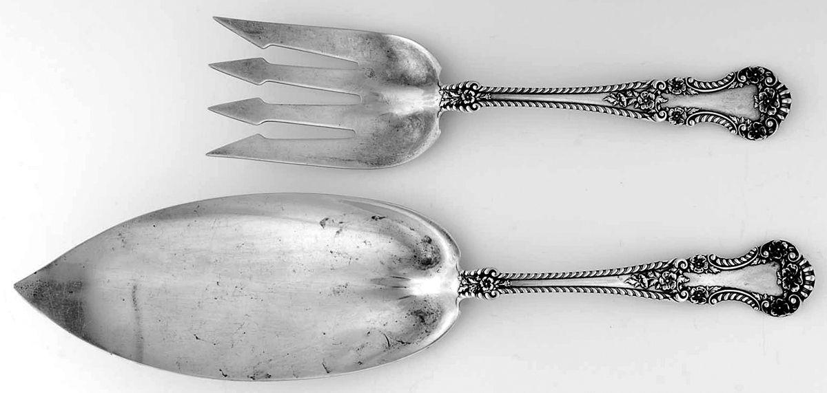 Cambridge (Sterling, 1899) 2 Piece Large Solid Fish Serving Set by Gorham Silver-1