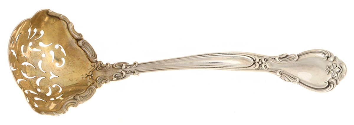 Chantilly (Sterling, 1895, Lion-Anchor-G, No Mono) Sugar Sifter-Small by Gorham Silver-1