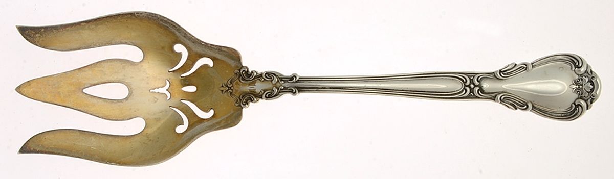 Chantilly (Sterling, 1895, Lion-Anchor-G, No Mono) Solid Salad Serving Fork by Gorham Silver-1