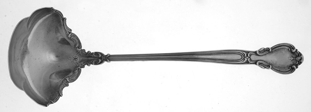 Chantilly (Sterling, 1895, Lion-Anchor-G, No Mono) Oyster Ladle Solid Piece by Gorham Silver-1