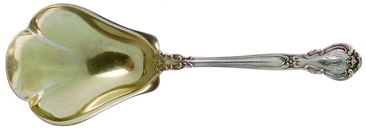 Chantilly (Sterling, 1895, Lion-Anchor-G, No Mono) Solid Shell Berry/Casserole Spoon by Gorham Silver-1