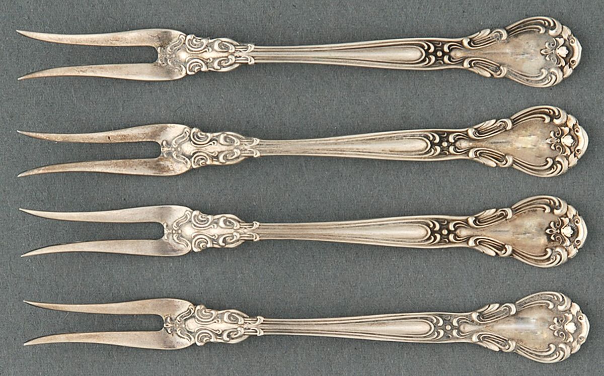 Chantilly (Sterling, 1895, Lion-Anchor-G, No Mono) Individual Hors Doeuvres Fork - Set of 4 by Gorham Silver-1