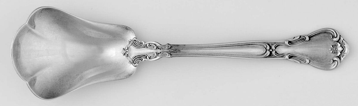 Chantilly (Sterling, 1895, Lion-Anchor-G, No Mono) Sugar Shell Spoon by Gorham Silver-1